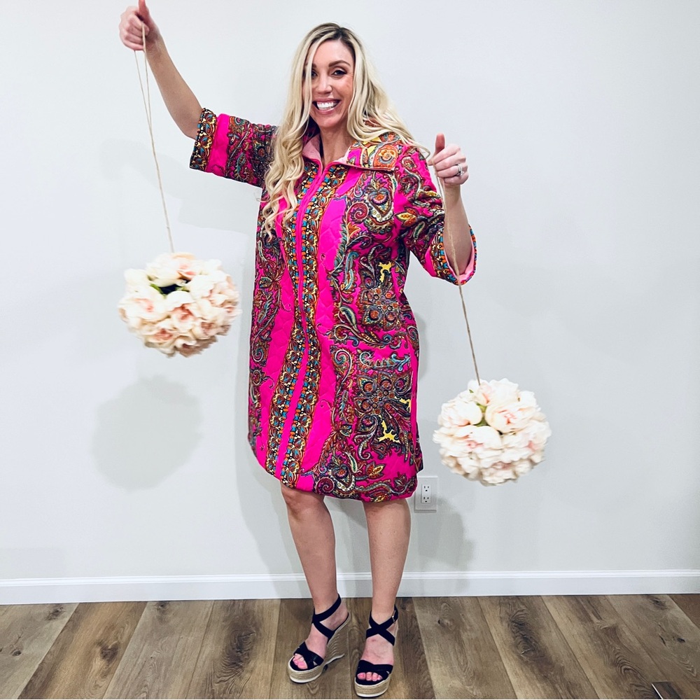 VTG Quilted Neon Paisley Coat Dress or housecoat